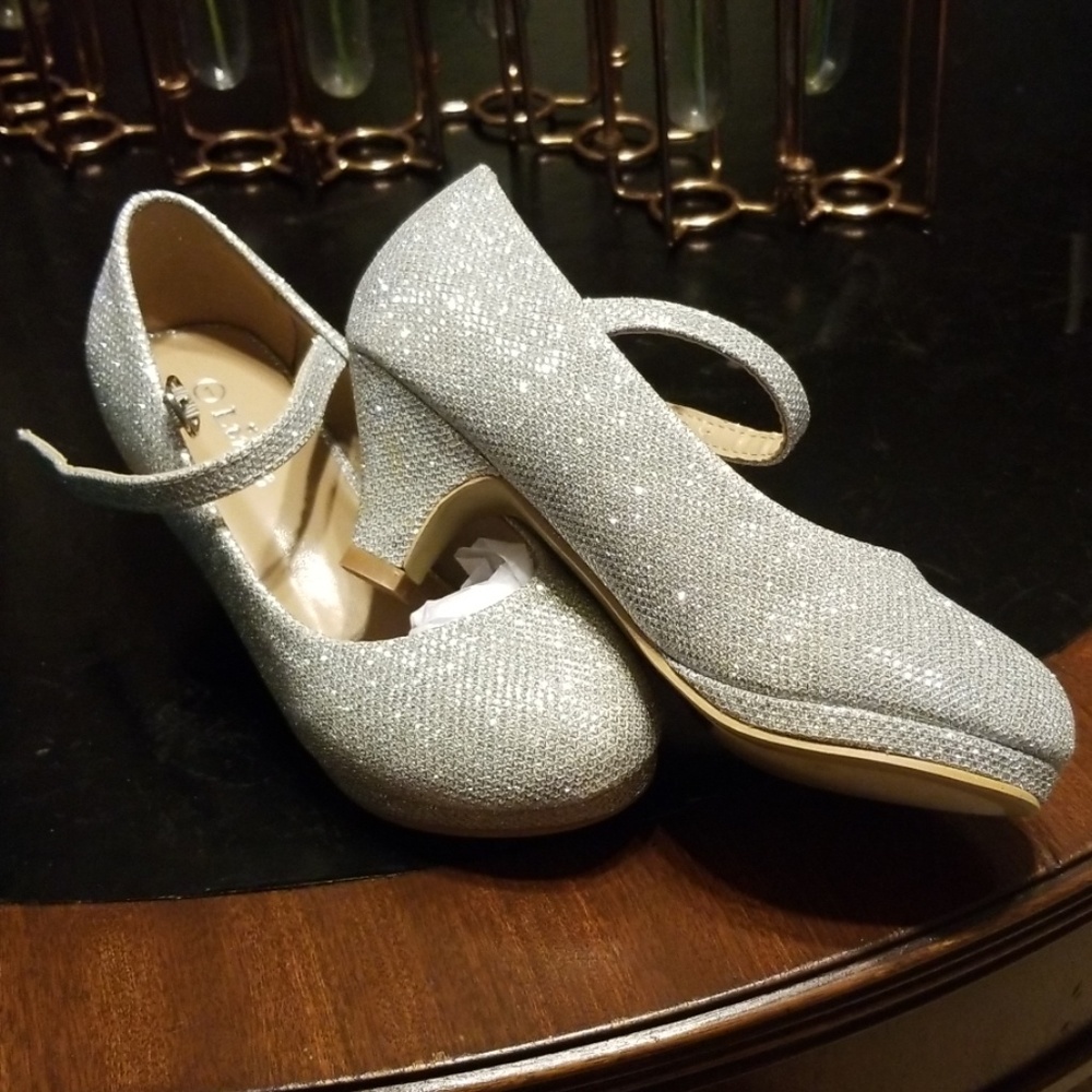Girls wedding/party shoes